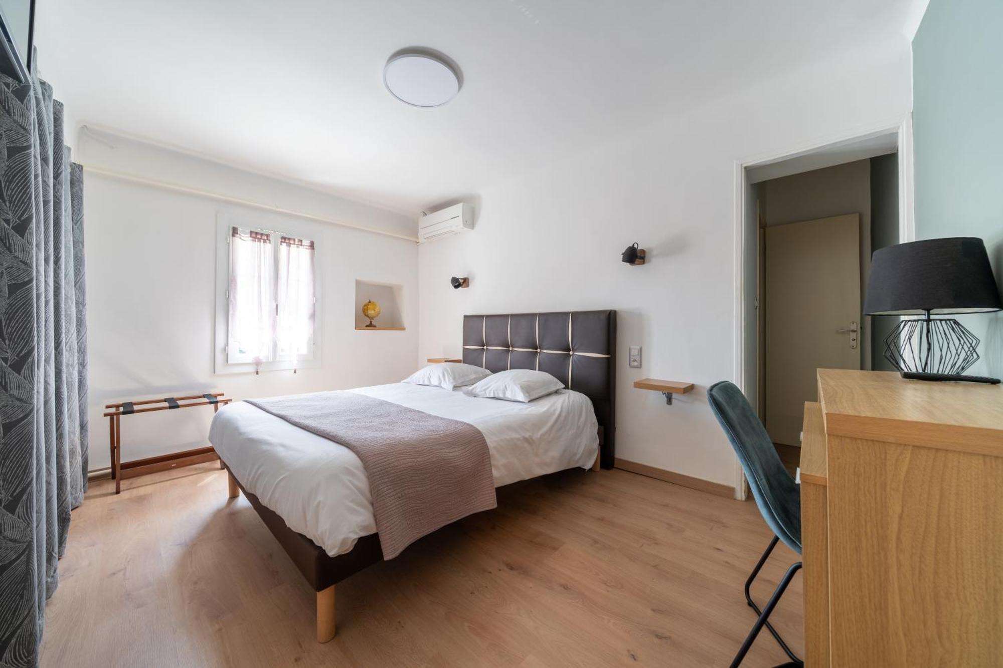 Logis Hotel Le Chene Vert Bollène المظهر الخارجي الصورة
